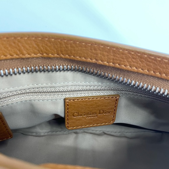Dior Bag - Picture 9 of 17